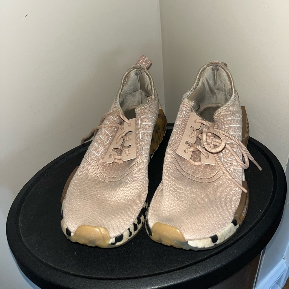 Adidas NMD_R1 women’s shoes